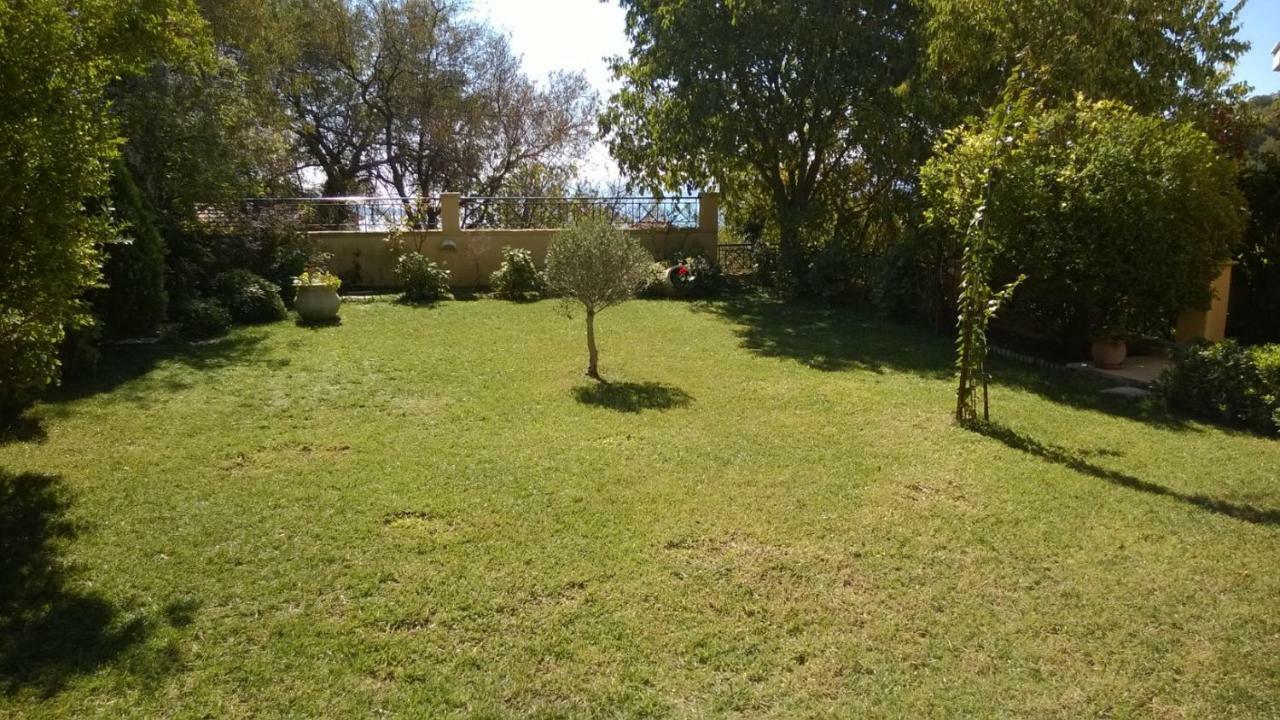 Villa Tzitzifies Kourouklata Exterior foto